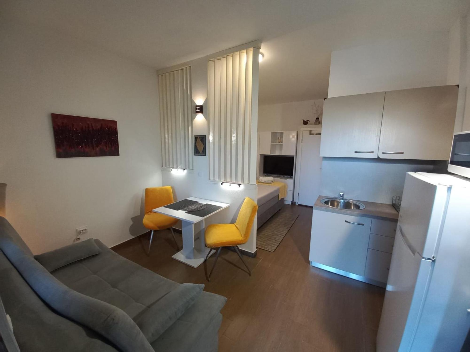 Studio Apartment With Pool プーラ エクステリア 写真